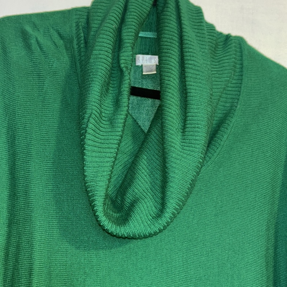 Green sweater - Picture 4 of 6